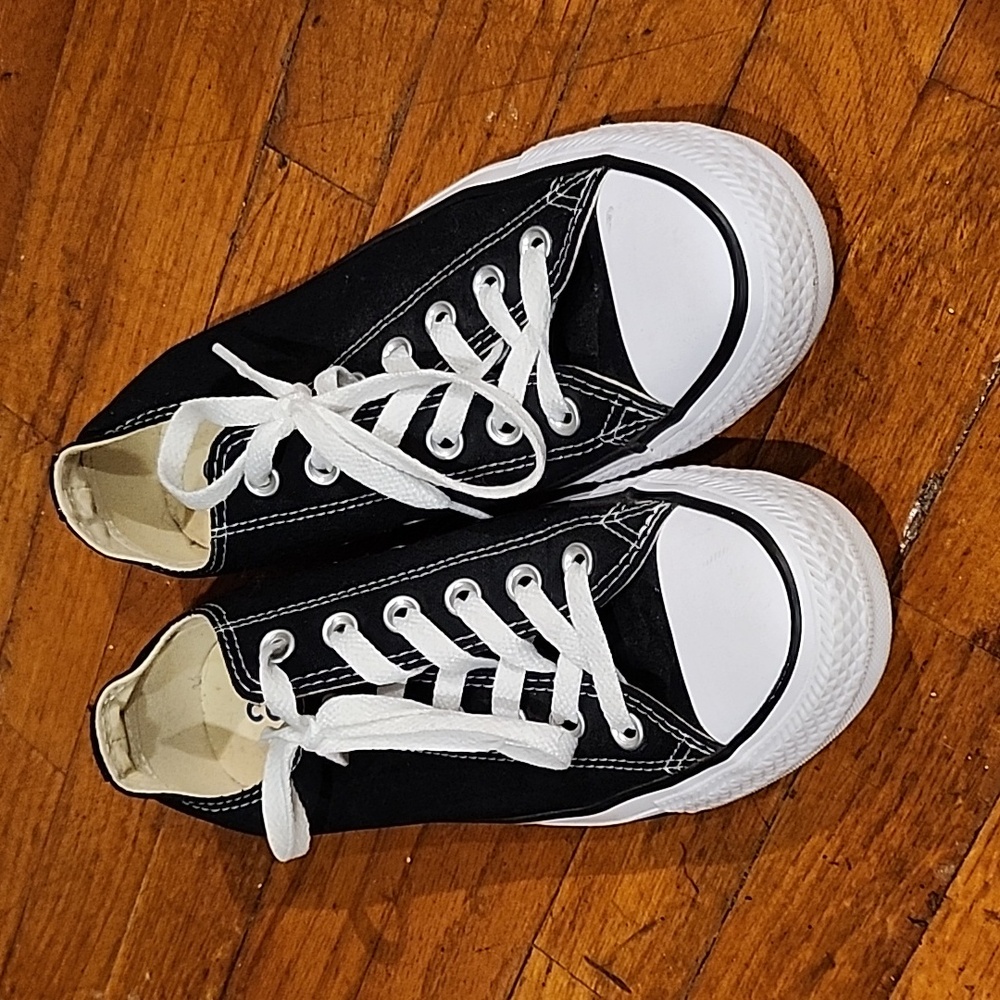 Converse Chuck Taylor All-Star low tops - Black - Mens Size 5.5 / Wmns Size 7.5